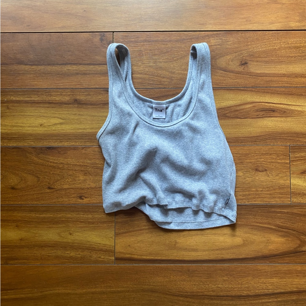 Aritzia TNA basic grey tank